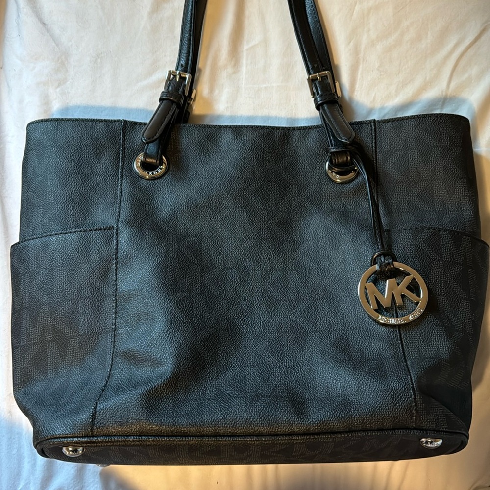 Authentic Michael Kors large tote bag in black